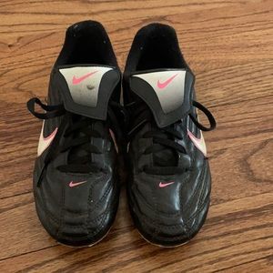 Nike black/pink soccer cleats size 1.5.
